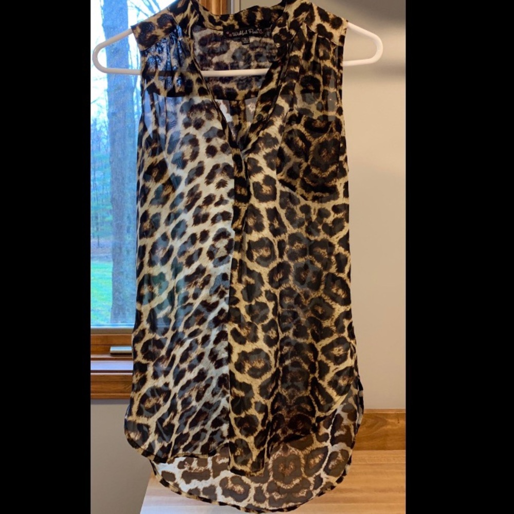 Small Sheer cheetah print sleeveless shirt.